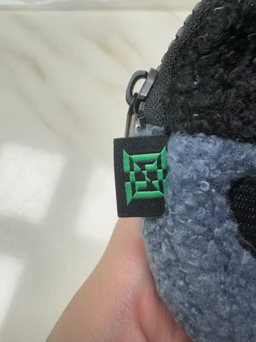 thumbnail-5